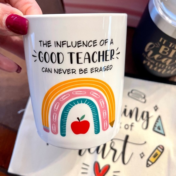 New in Box Teacher’s Mug/Tumbler/Pouch Gift Set - Picture 6 of 8